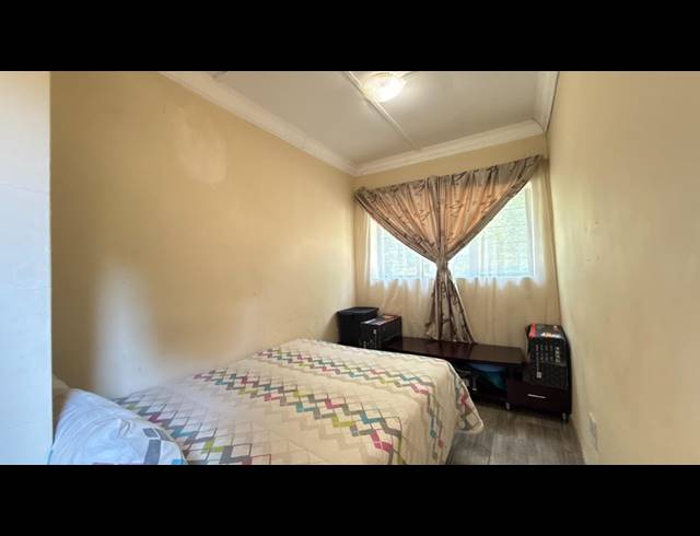 4 BEDROOM HOUSE FOR SALE IN BRACKENHURST